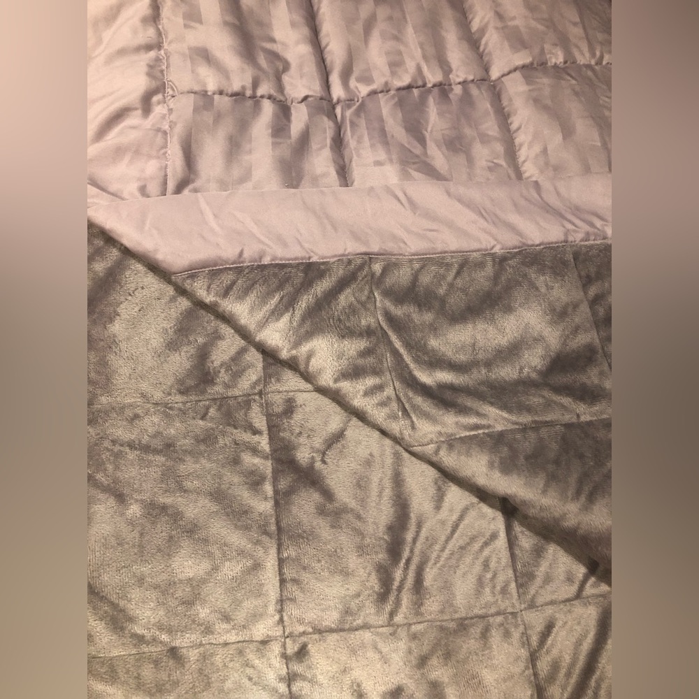 Aprima full/queen comforter